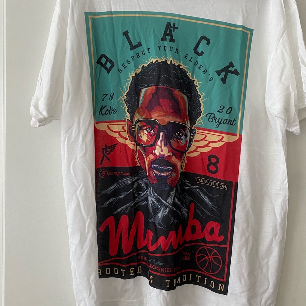 Limited Edition NWOT Kobe Bryant Black Mamba Tee